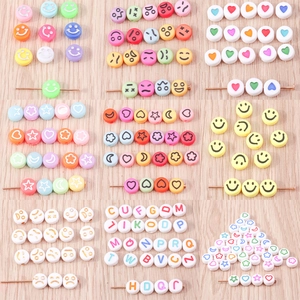 Perline Smiley in Acrilico Cuore Stella Luna Lettere Perline Sfuse per Creazione Gioielli Fai da Te Accessori Artigianali