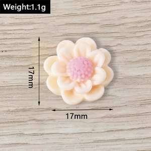 Detaillierte Nahaufnahme eines 17mm pfirsichfarbenen Blumenanhängers mit Maßen