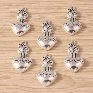 Sacred Heart Charms Antique Silver Zinc Alloy Vintage Flame Heart Pendants For DIY Jewelry Making Keychain Necklace Accessories