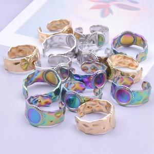 Adjustable hammer textured 304 stainless steel rings set in gold silver and rainbow finishes