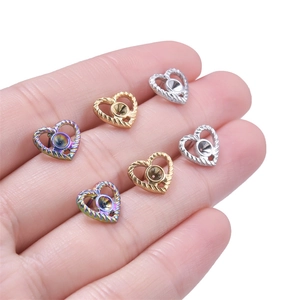 Orecchini a cuore in acciaio inossidabile 304 finitura oro argento e arcobaleno testurizzati