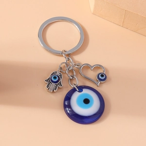 Creative Evil Eye Hamsa and heart charm keychain accessory with blue glass beads