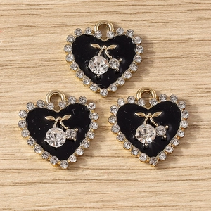 Trois breloques cerises en émail noir en forme de cœur avec strass pour bijoux DIY
