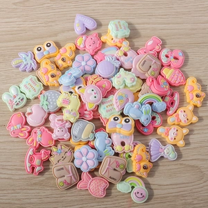 Gemischte Cartoon Harz Charms Süße Tier Regenbogen Herzen Flatback Cabochons Für DIY Handyhülle Haarclip Schmuckherstellung Zubehör