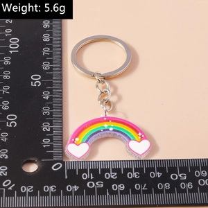 Macro di portachiavi a forma di cuore arcobaleno con specifiche di dimensioni e peso