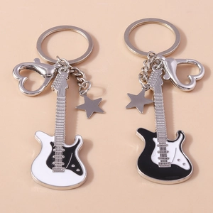 Cartoon Electric Guitar Keychain With Heart Clasp And Star Accessory Enamel Key Ring For Music Lovers Gift