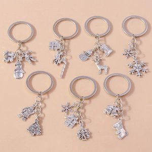 Christmas Zinc Alloy Keychain Santa Claus Elk Snowman Christmas Tree Pendant Retro Silver Metal Keychain Festival Gift Bag Accessory