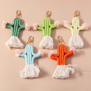 Hand-Woven Cactus Keychain Colorful Cotton Rope Tassel Keyring Boho Bag Charm Plush Pompom Hanging Accessory For Women