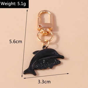 Détail du porte-clés dauphin avec breloque best friends, taille 5,6 cm et poids 5,1 g