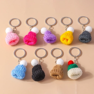 Handmade Mini Knitted Hat Keychain Cute Pom Pom Pendant Winter Beanie Cap Bag Charm Colorful Yarn Crochet Gift Accessory