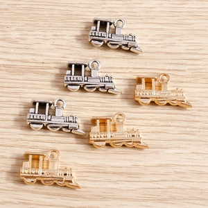 Vintage steam locomotive pendants in gold and silver finish for DIY jewelry making