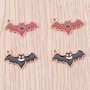 Gegalvaniseerde Legering Vleermuis Hangers Voor DIY Sieraden Maken Halloween Leuke Emaille Dierlijke Charms Zwart Bourgondië