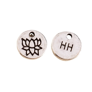 Pack of 50 vintage silver lotus flower and HH letter geometric round alloy pendants