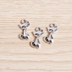 Retro silver alloy fox cat animal pendants for DIY jewelry making and accessories