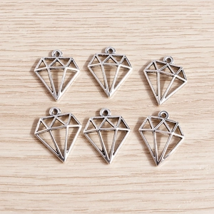 Pendentifs en Forme de Diamant Géométrique Creux en Alliage de Zinc pour la Fabrication de Bijoux DIY Charmes en Métal Argent