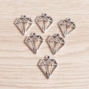 Lot de 6 breloques en alliage argenté vintage en forme de diamant pour bijoux artisanaux