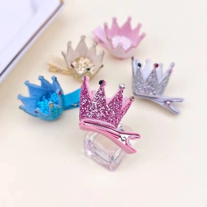 Détails des pinces à cheveux couronne pailletée avec strass colorés pour fillettes