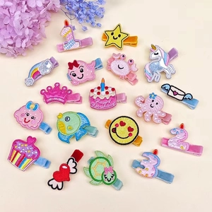 Juego de Pinzas para el Cabello Bordadas con Animales de Dibujos Animados para Niños Lindo Arco Iris Unicornio Pastel de Cumpleaños Número Estrella Bordado Terciopelo