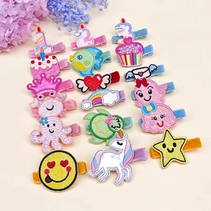 Set de horquillas bordadas de animales de dibujos animados con números de cumpleaños y coronas