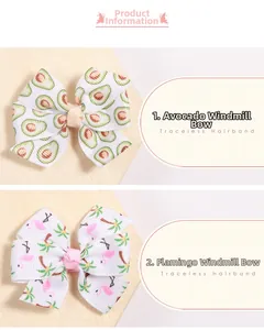 Détail de barrettes à cheveux avec ruban imprimé fruits tropicaux avocat et flamant