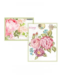 Détail de la broderie florale vintage avec étamines tissées main sur bandeau bébé