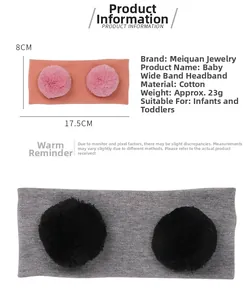 Infografik zeigt weiches gestricktes Baby-Stirnband mit Pompons und Größenabmessungen