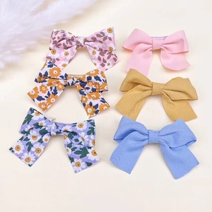Lot de six barrettes à cheveux à fleurs et nœuds unis pour filles en tissu coton