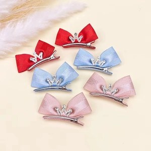 Ensemble détaillé de six nœuds à cheveux pour filles avec couronnes en strass colorés
