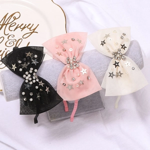 Serre-têtes en tulle étincelant avec paillettes et perles en noir, rose et blanc crème