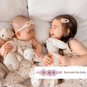 Ensemble bandeau et pinces à cheveux à fleurs tricotées roses pour bébés et nourrissons