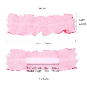 Guide des tailles pour bandeau bébé en dentelle rose avec détails de largeur et d'élasticité