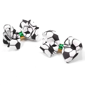 Paire de nœuds à cheveux motif football avec détails en paillettes vert émeraude