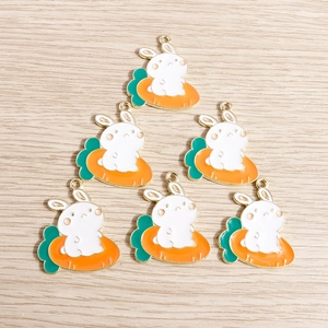 Cute enamel bunny on carrot pendants made of golden alloy for DIY necklace making