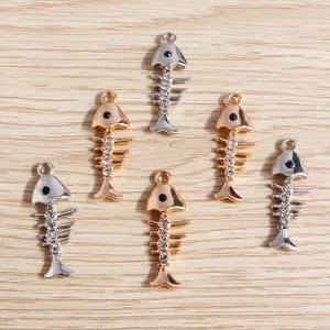 Ciondoli a Forma di Lisca di Pesce in Lega con Strass per Fai da Te Gioielli Dorati Argentati Pendenti per Collana Bracciale