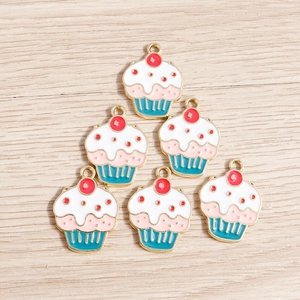 Set de colgantes de cupcake en esmalte colorido de aleación para joyas DIY y accesorios de móvil