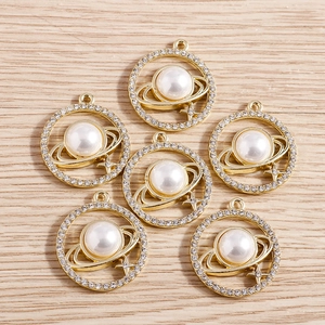 Vergoldete Legierung Saturn Planetenanhänger Mit Weißen Künstliche Perlenimitat Und Strass Stern Charms Für DIY Schmuckherstellung