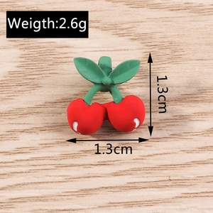 Detailed view of cherry alloy pendant for DIY jewelry with 1.3cm size and weight data