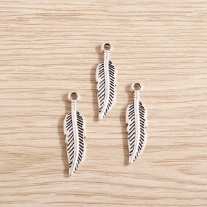 Set of 20 vintage silver feather charms for DIY jewelry making and necklace pendants