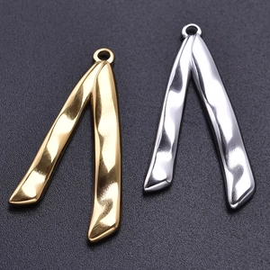 Modern V-shaped 304 stainless steel pendants with wavy texture in gold and silver