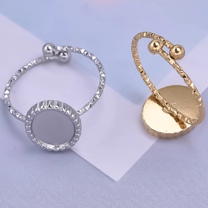 Minimalistischer verstellbarer Ringrohling aus Edelstahl 304 mit Textur in Gold und Silber