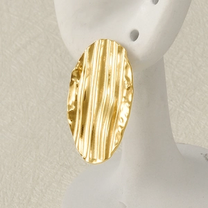 Orecchini ovali in oro acciaio inossidabile 304 con elegante texture a pieghe verticali