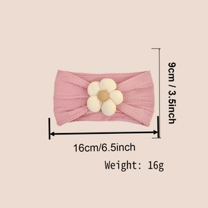 Dimensions détaillées du bandeau bébé en maille rose avec fleur crème et mesures