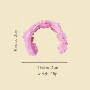 Detail view of pink chiffon flower headband with 15cm size measurement and non-slip teeth