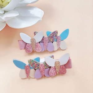 Fermagli per capelli a farfalla in pelle PU colorata con glitter e base in nastro rosa