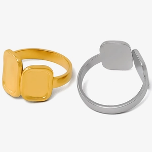 Detailed comparison of polished gold and silver rectangular stainless steel rings