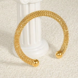 Elegant 18k gold plated 304 stainless steel coiled C-shape open bracelet for women