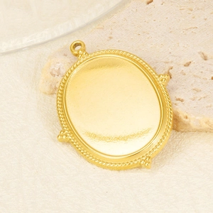 Pendentif ovale minimaliste en acier inoxydable doré 18K avec bordure torsadée