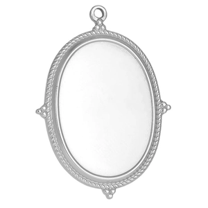 Pendentif ovale minimaliste avec bordure texturée en corde et perles sur fond blanc