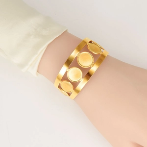Elegant 18K gold plated 304 stainless steel open cuff bracelet with hollow round design