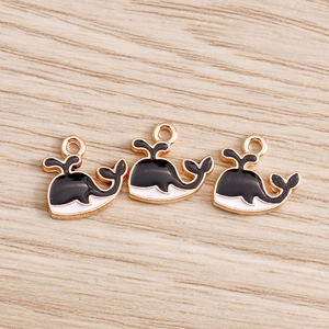 Pendentifs baleine dauphin émaillés pour colliers et bracelets DIY en finition dorée